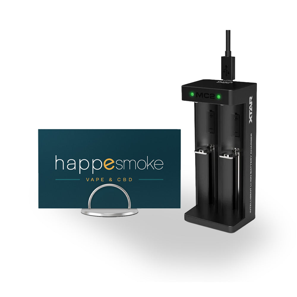 Chargeur Xtar - MC2. Chargeur Xtar MC2 noir avec double emplacement et câble USB connecté