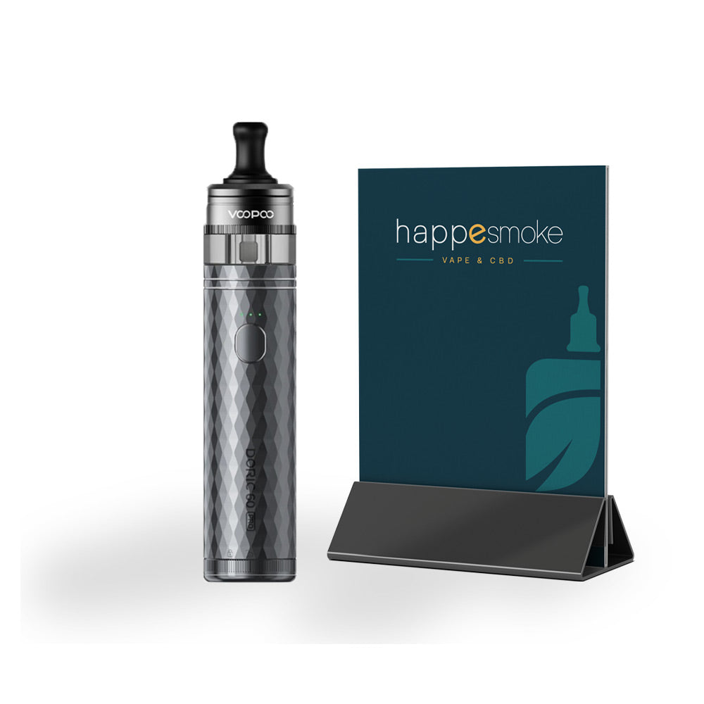 Kit Doric 60 PRO 60W - Voopoo. Kit Doric 60 PRO gris motif diamant avec un présentoir de marque happesmoke